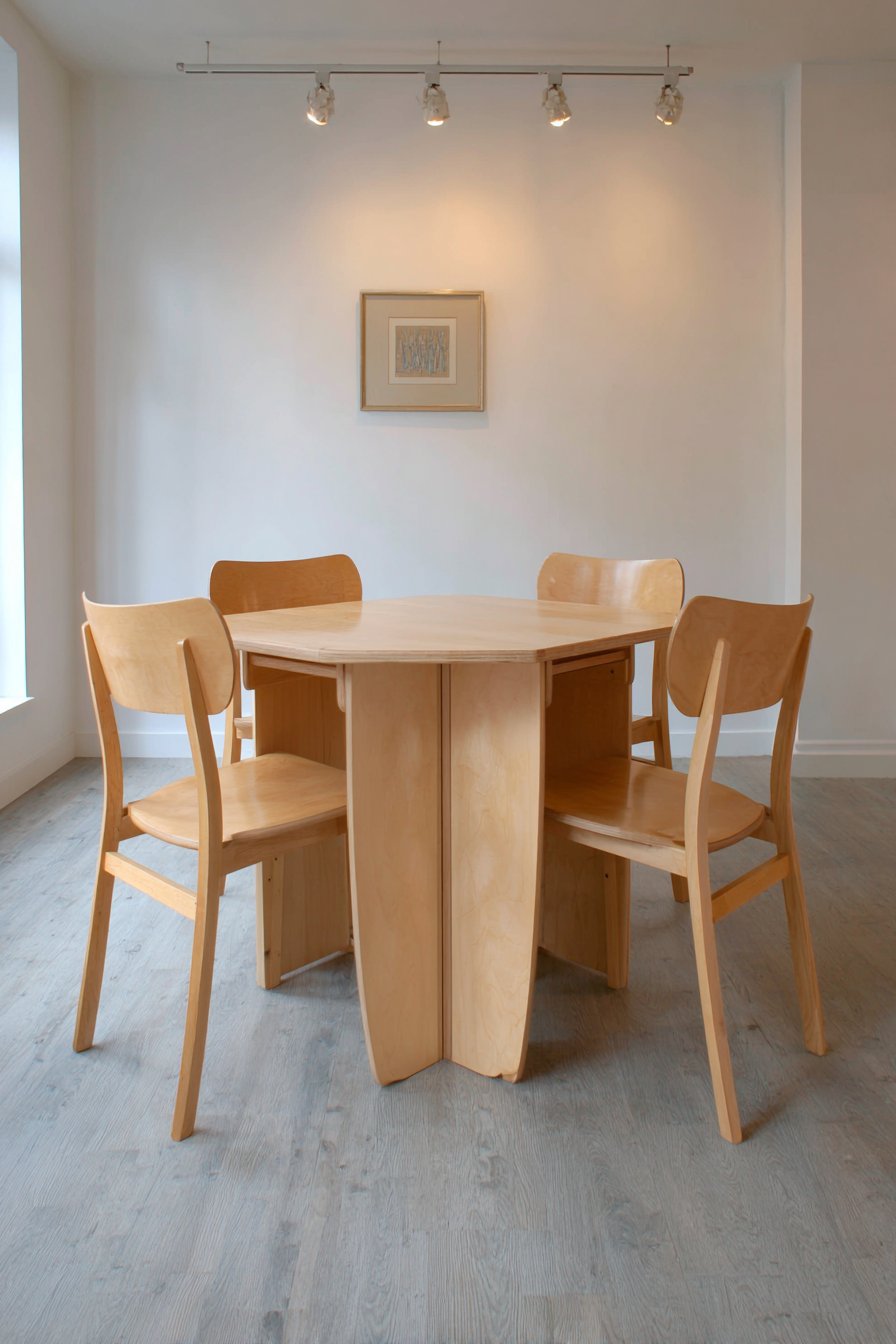 Gate-Leg Maple Multi-Functional Adaptability