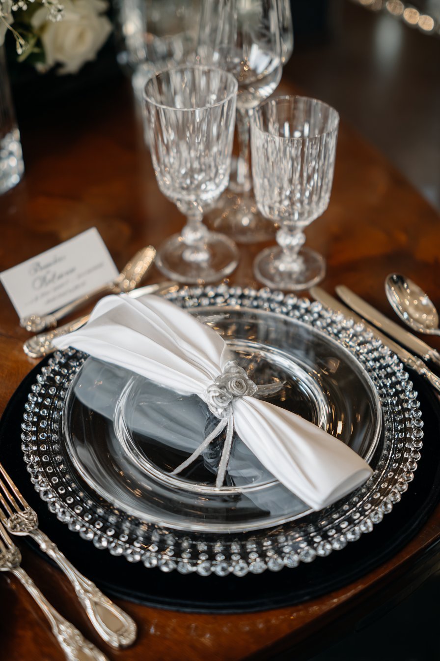 Master the Art of Place Settings