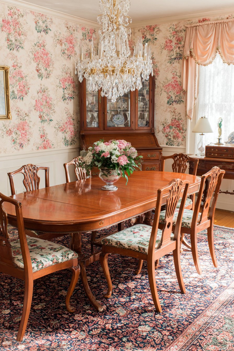 Cherry Gate-Leg with Needlepoint Cushions